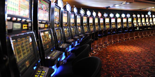 Foreign exchange slot machine