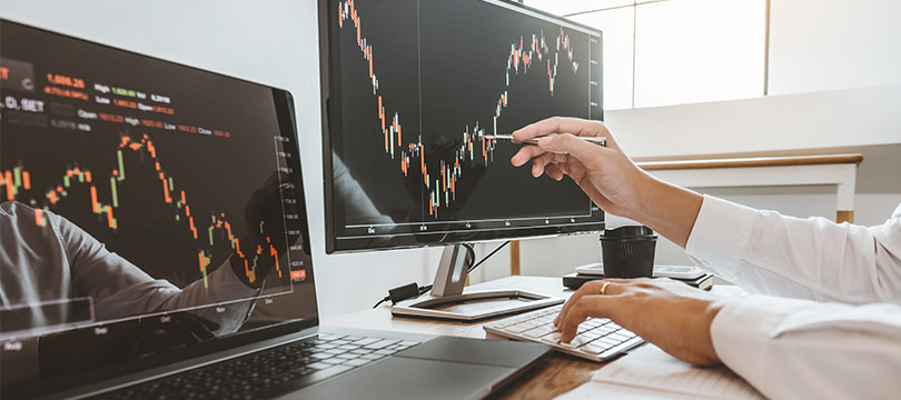 Swing Trading vs. Scalping: Comparing the 2 Strategies